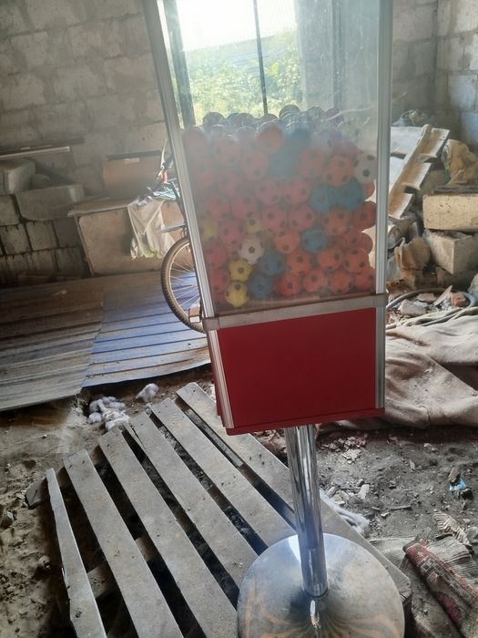 Автомат с игрушками !