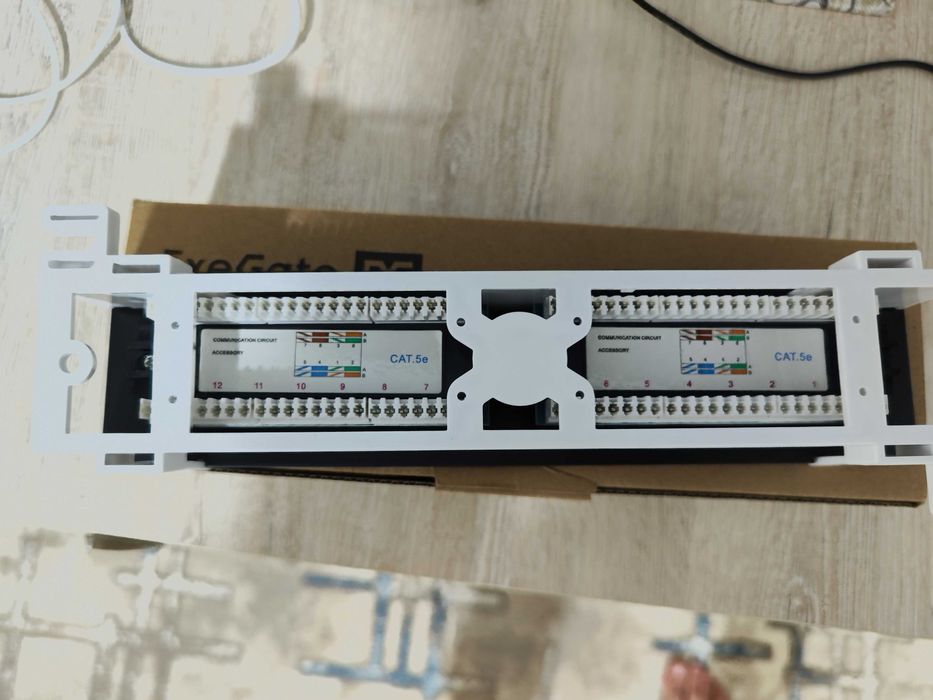 12 порт патч-панель