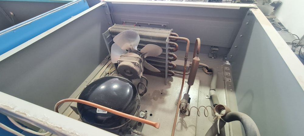 Холодильный шкаф Polair