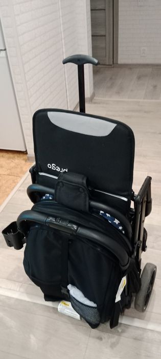 Продам коляску 13000т