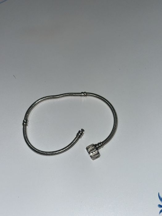 Продается Пандора оригинал с надписью Marvel