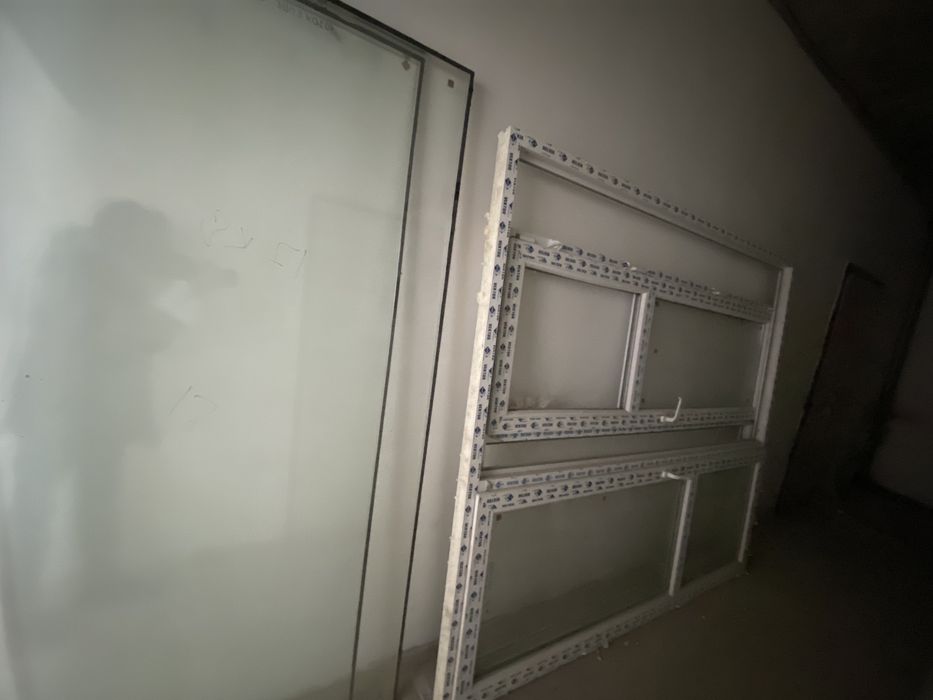 Продаю балконный блок пластиковый