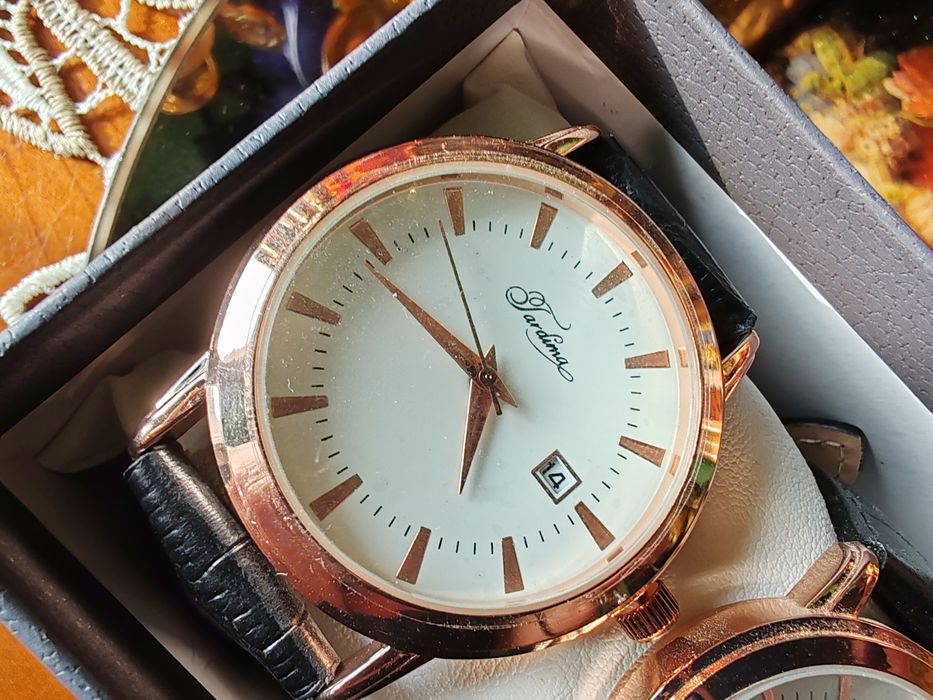 Оригинални  часовници TARDIMA на  Промоционална Цена.