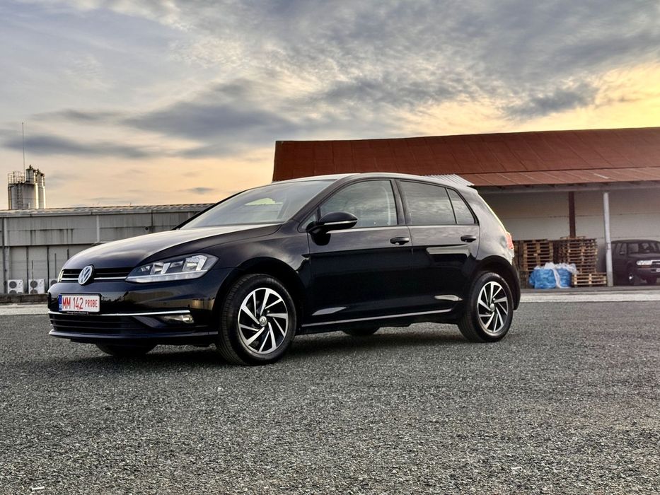 Volkswagen Golf Impecabil 50.600 KM