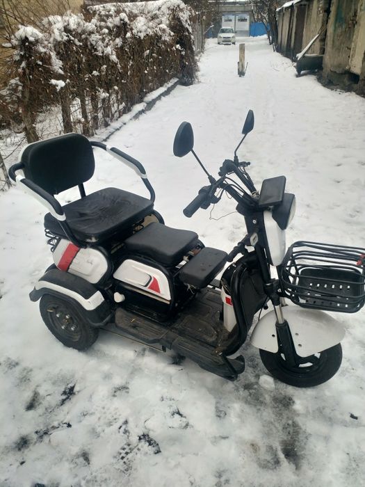 Электро скутер трицикл трёхколёсный электровелосипед