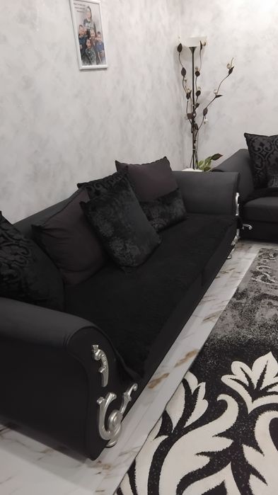 Холна Гарнитура плюс два фотьойла и 16бр възглавници