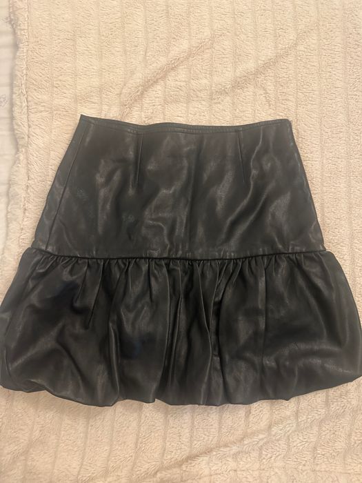 Кожена пола Bershka