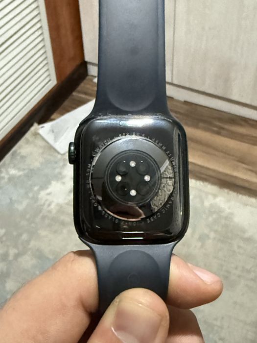 Apple Watch 8 series 45 mm