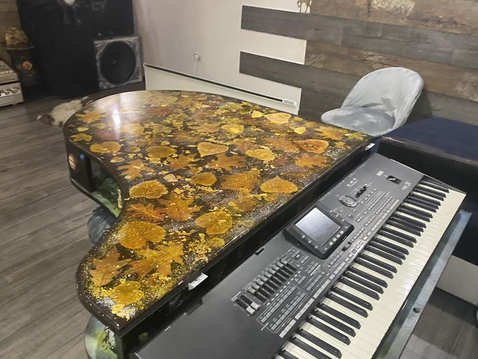 Епоксидна смола за под или тънки изделия и проекти от 1 мм. до 3 см.