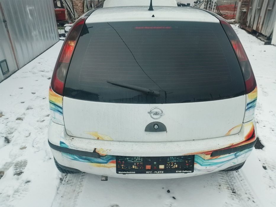 Опел Корса  C на части