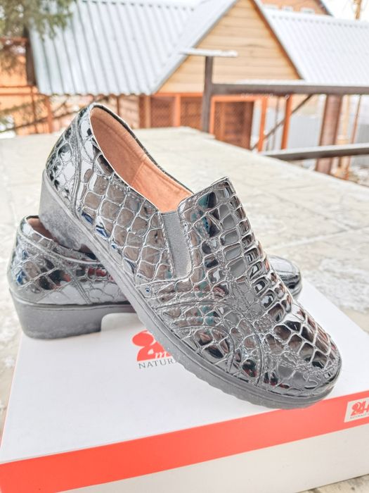 Продам туфли женские