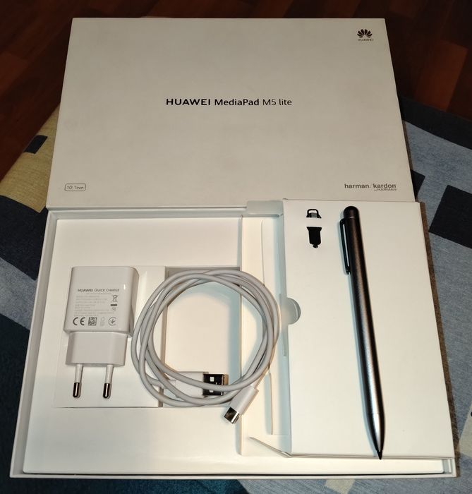 1. Lenovo TAB M8 4rt gen 3/32;  2. Huawei Mate 10 Lite