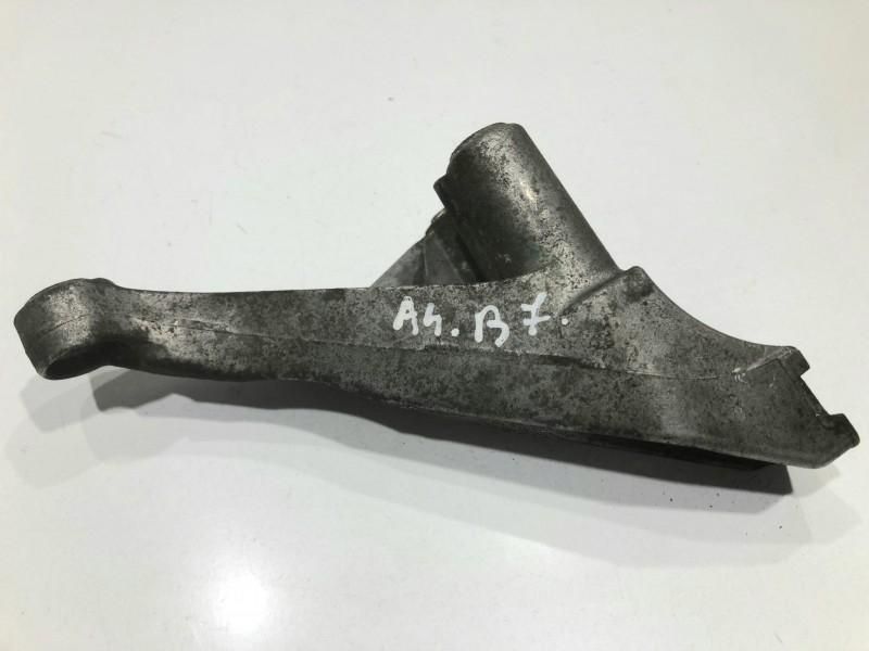 Suport motor stanga Seat Exeo 8e0199307s 2.0 tdi