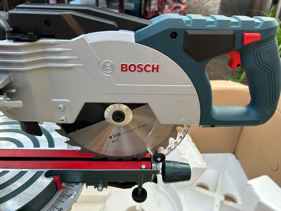 Circular Bosch 18V GCM 18V-216 Nou Biturbo Brushless 1600w