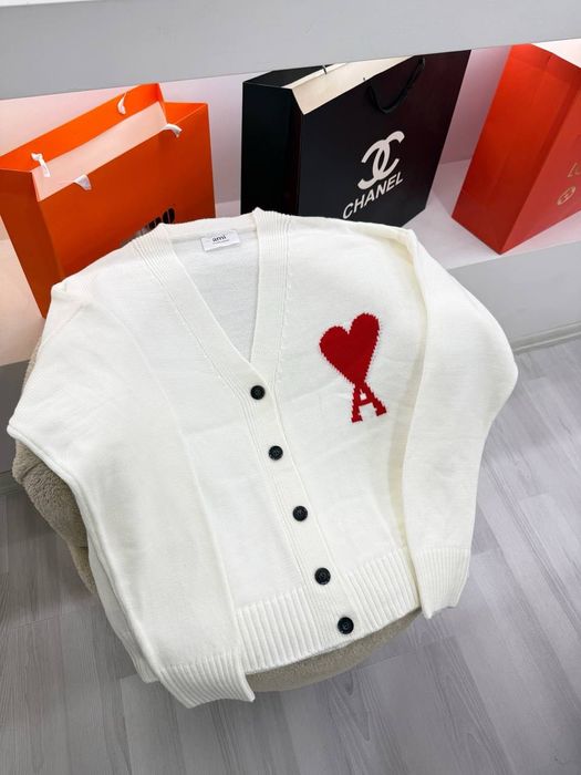 Жилетки Ами и др.