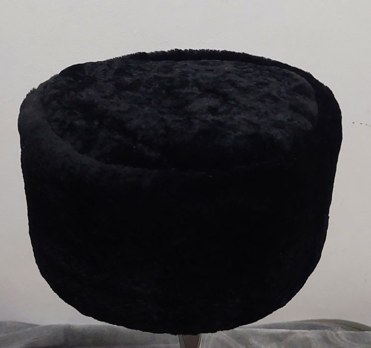 Pălărie din blană neagră miel mărimea 55/56