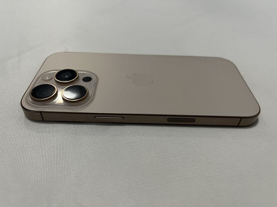 iPhone 16 Pro 256GB Desert Titanium
