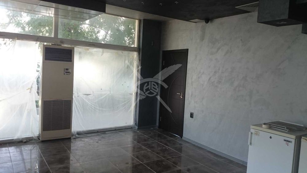 Продава се Офис в Бургас, Славейков - 122 кв.м за 1558 €/кв.м - Снимка #2