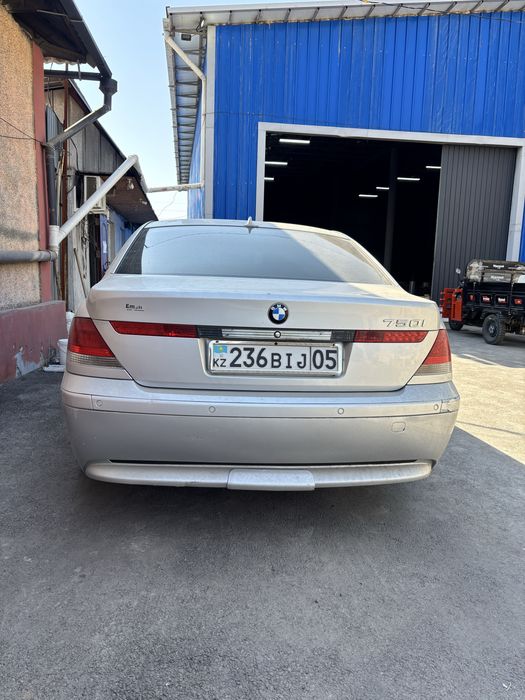 BMW 750i Распродажа со скидкой