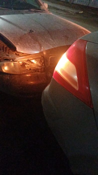 Автомобиль ауди А4 Б 5