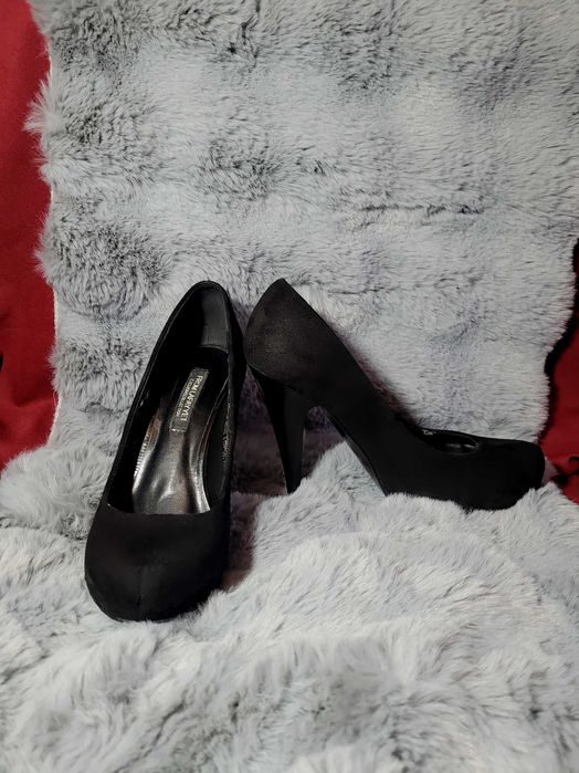 Туфли на платформе с каблуком