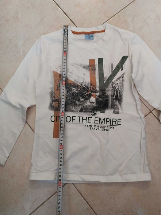 Неупотребявани тениски за момче - 8 години - цена за всички