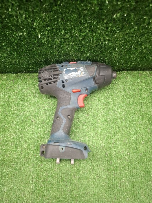 Импакт на Bosch GDR 18V LI MF