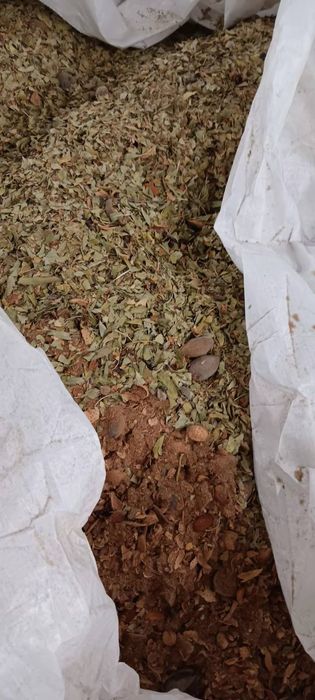 Черупки за отопление / Бадемови черупки