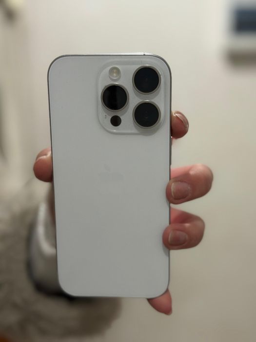 iPhone 16 PRO с гарантий