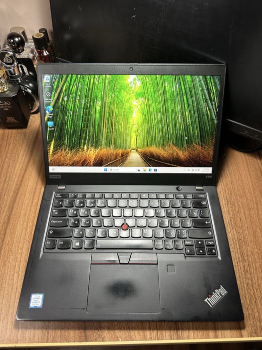 Lenovo x390 16 GB RAM 512 SSD I7 8th