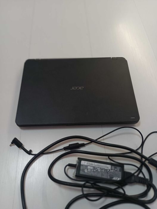 Acer TravelMate B