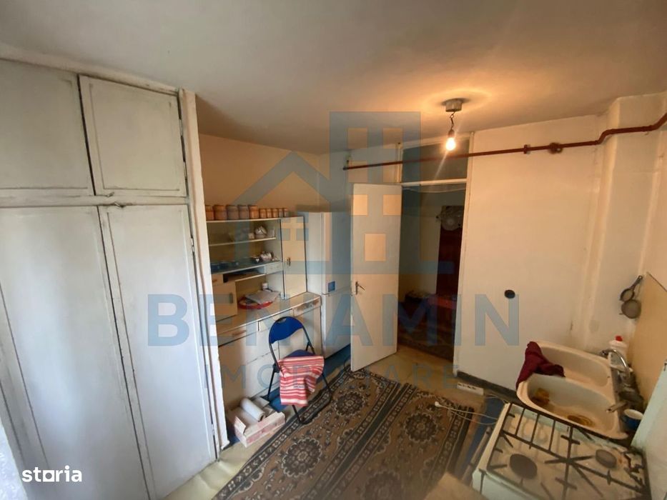 Apartament 2 camere semidecomandat spatios 56mp Rovine MOL