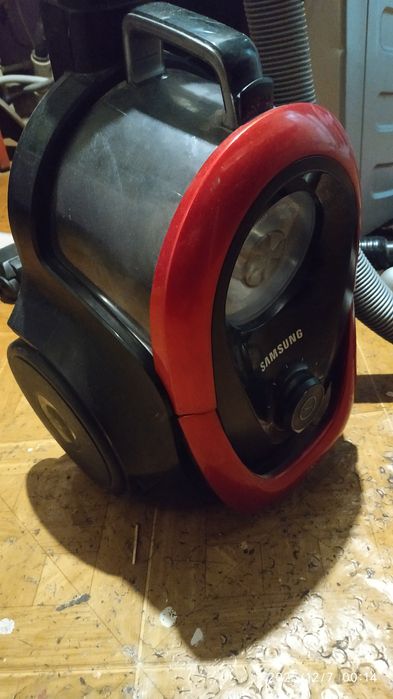 Продам пылесос Самсунг 1800ват