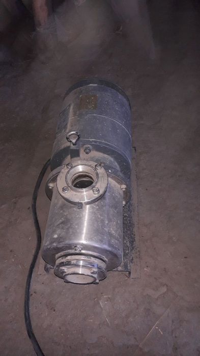 Suv nasos, uch fazali nasosi nerjaveka