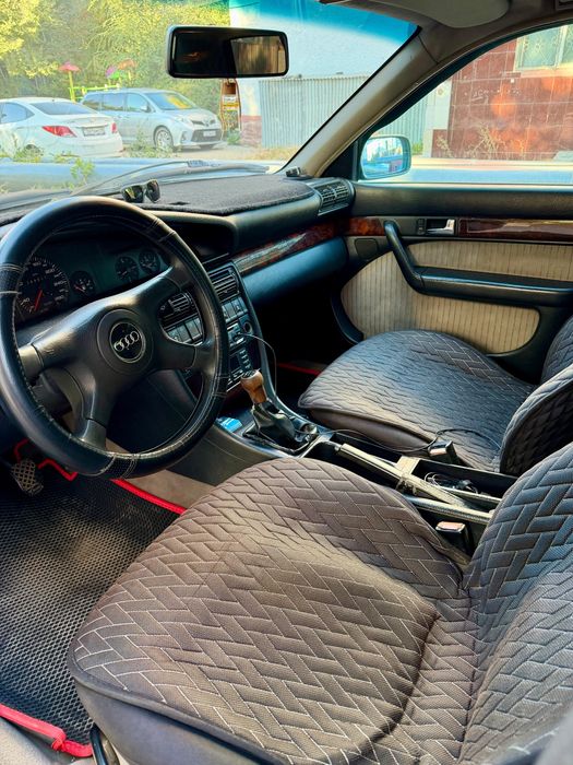 Продав ауди 100с4 1993г