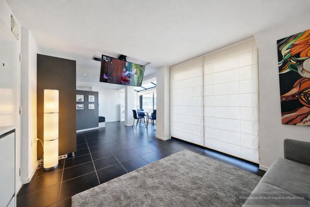 Дава се под наем Едностаен апартамент в Варна, Център - 58 кв.м за 648.21 € - Снимка #2