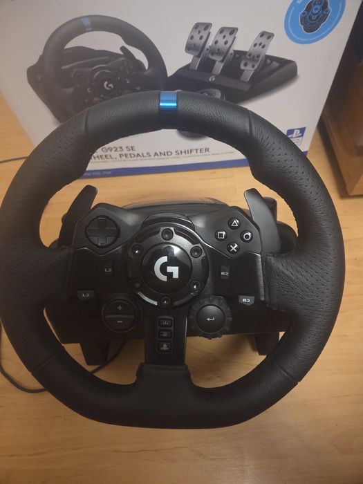 Volan Logitech G923 SE (PS5/PS4/PC) + Pedale + Schimbător - Ca nou, Garanție 1 an