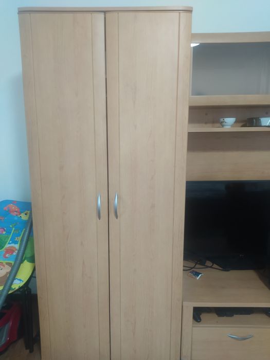 Продам стенку гостиной.