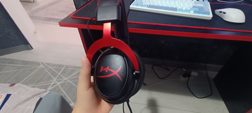 Продам наушники HyperX cloud 2