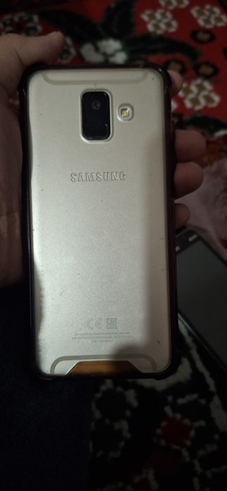 Продам самсунг а6 рабочий