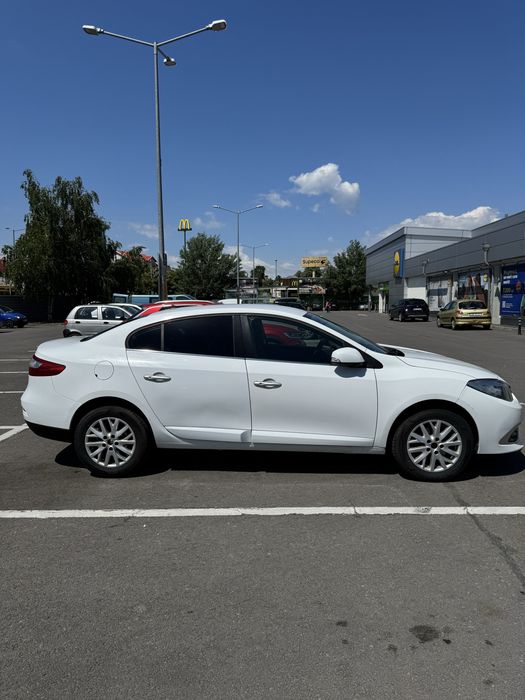 Vând Renault Fluence