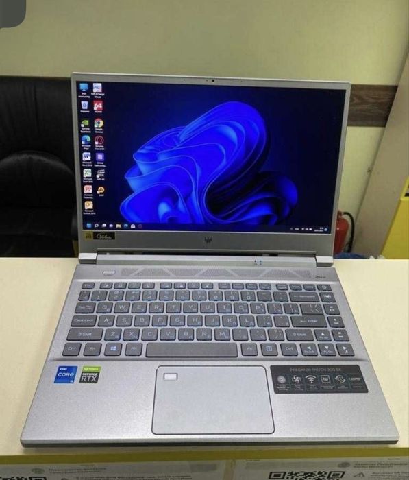 Ноутбук Acer Predator Triton 300 SE