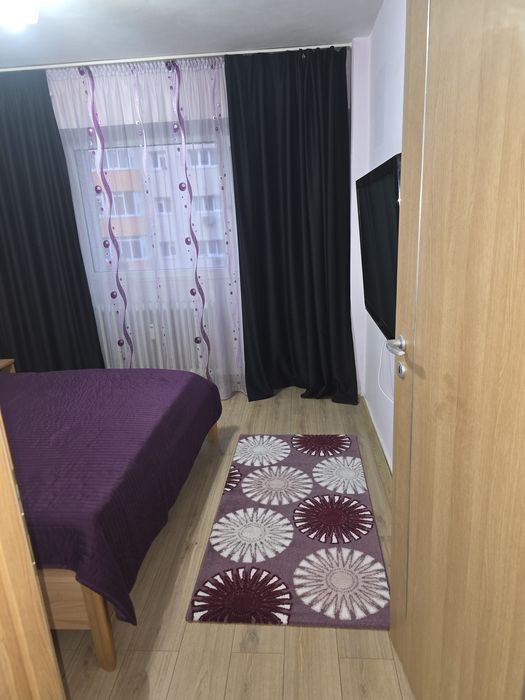 Inchiriez apartament 2 camere, 52mp, zona Auchan Titan