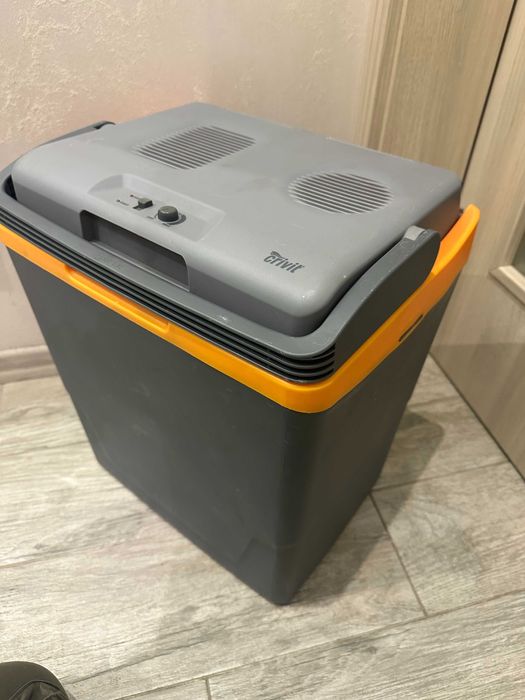 Хладилнa чанта Crivit - , 30л, 12V-220V студено