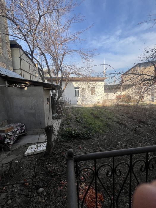 уй сотилади