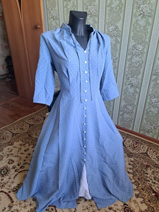 Платье б/у без запаха