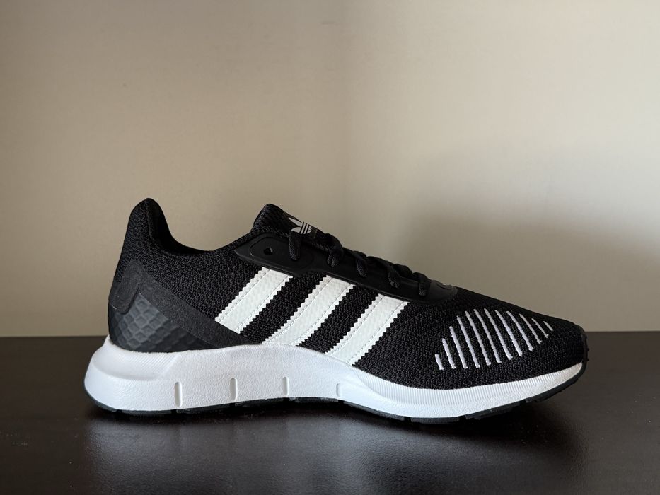 Adidas Swift Run Rf 38номер 24см Стелка Нови с Кутия