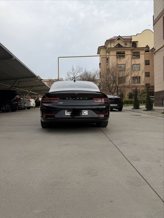 Genesis G80 ev 2022 D/M.