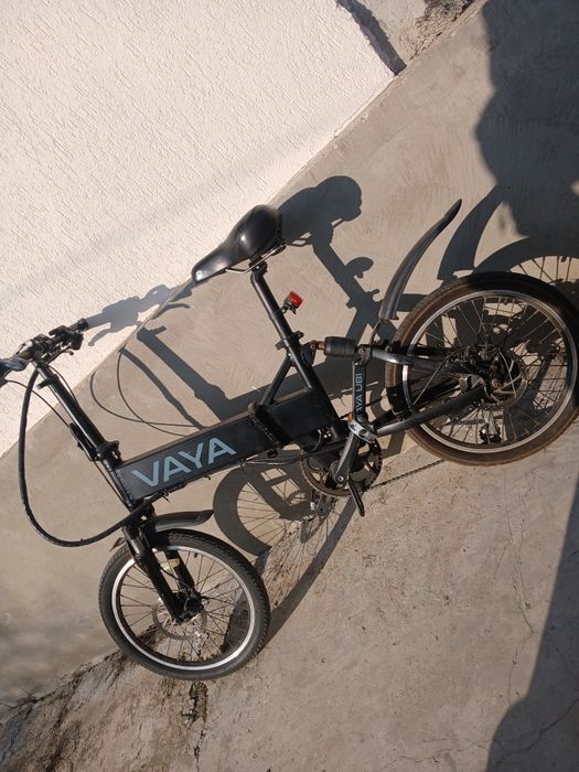 Vând bicicletă electrica VAYA