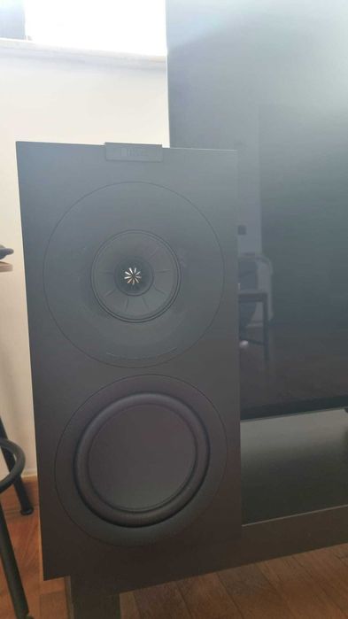 KEF Q Concerto Meta
